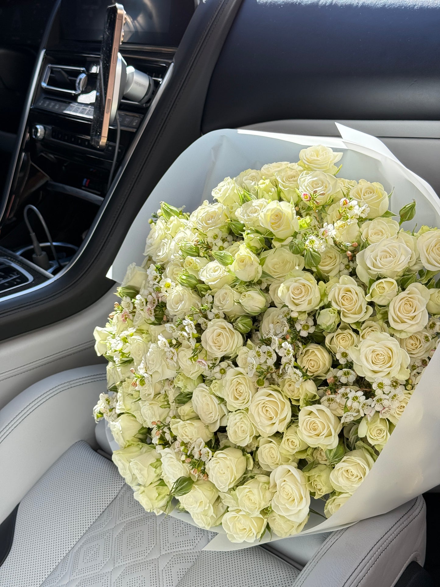 No. 038 Ivory Spray Roses