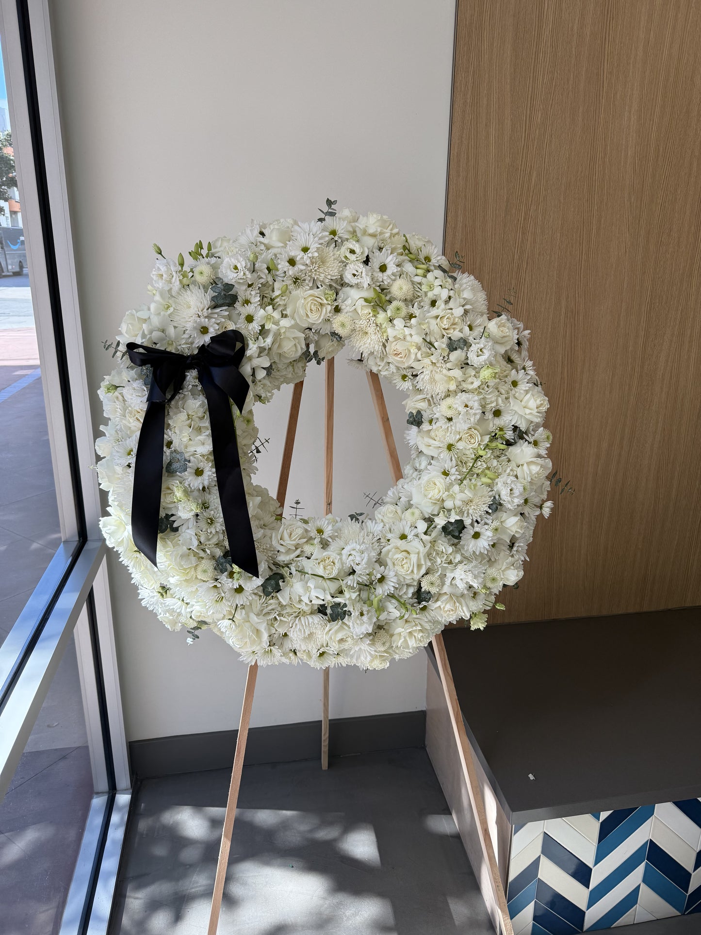 No. 1023 White Elegance Memorial Wreath