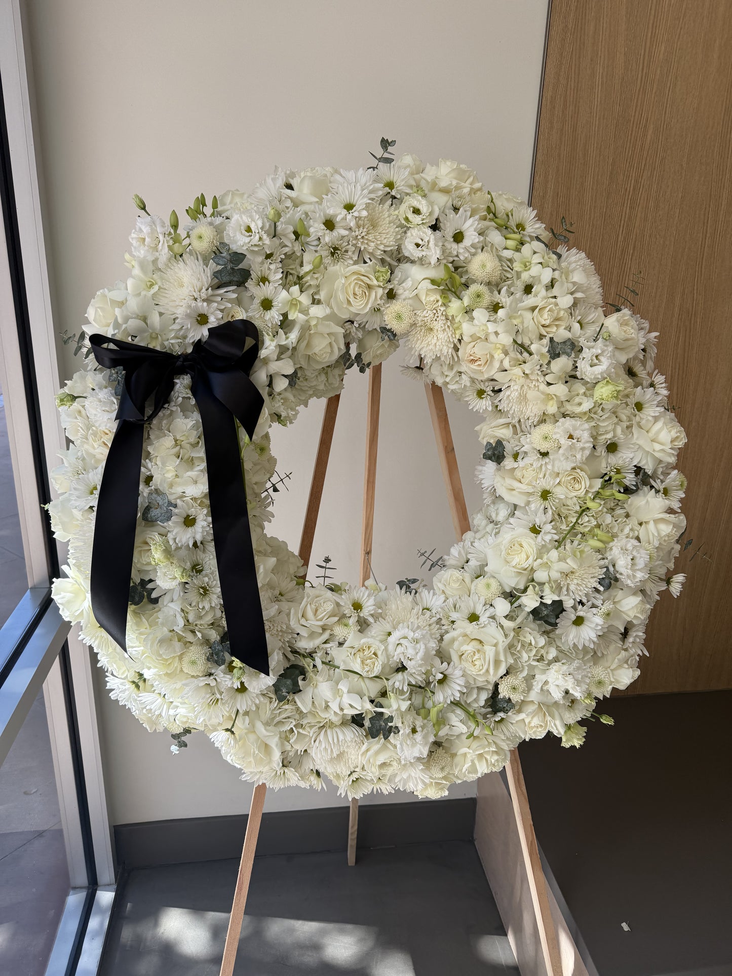 No. 1023 White Elegance Memorial Wreath