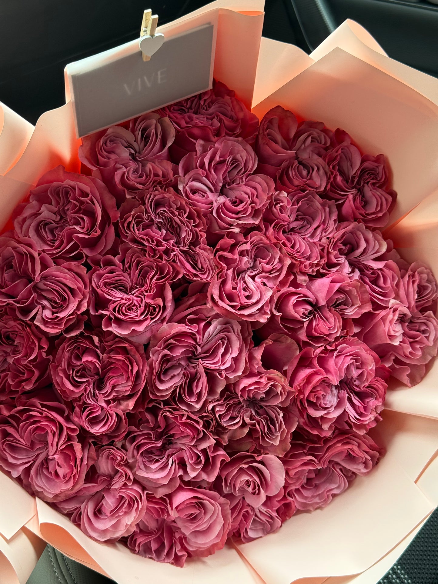 No. 007 Velvet Twilight Roses