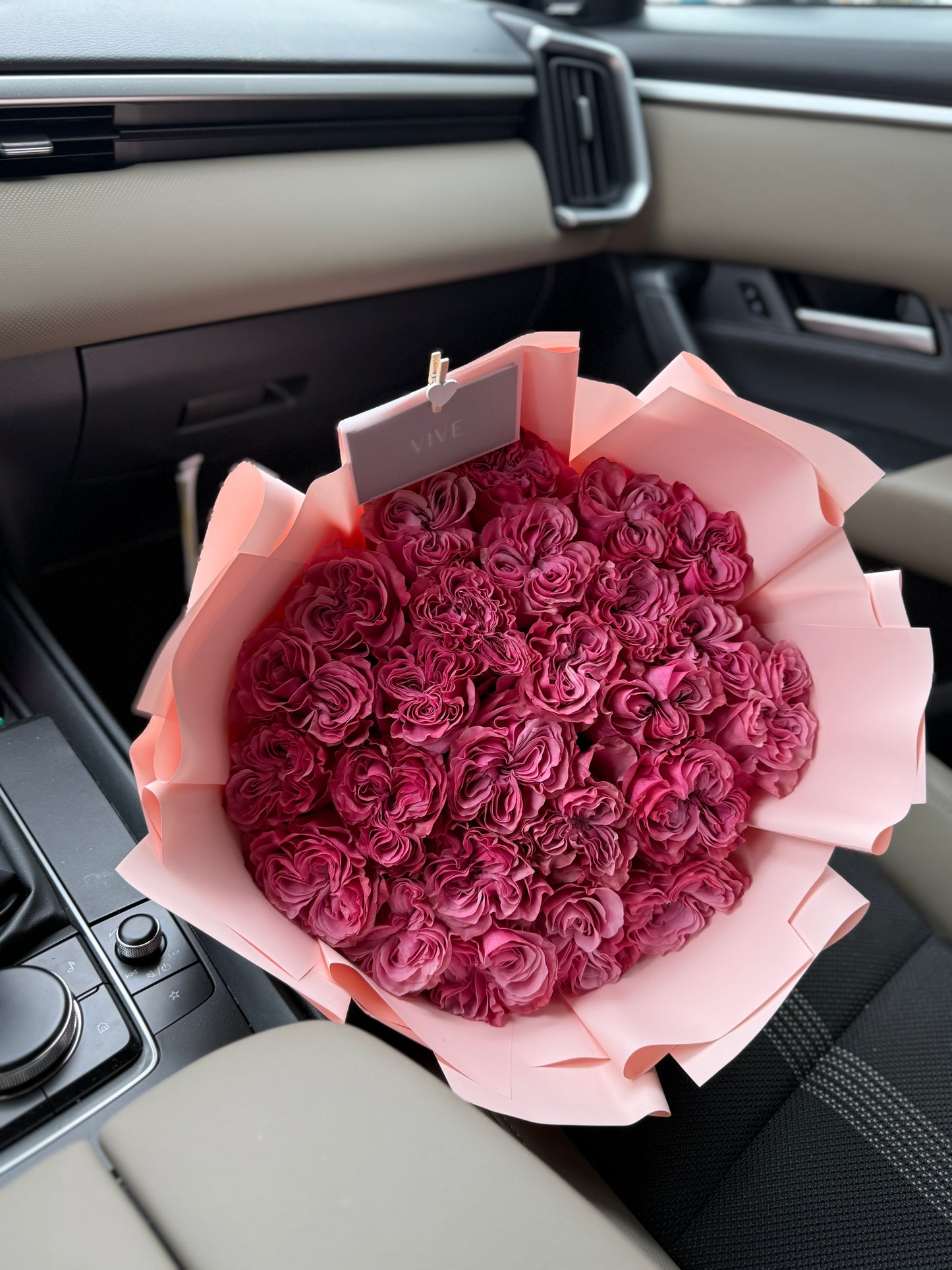 No. 007 Velvet Twilight Roses