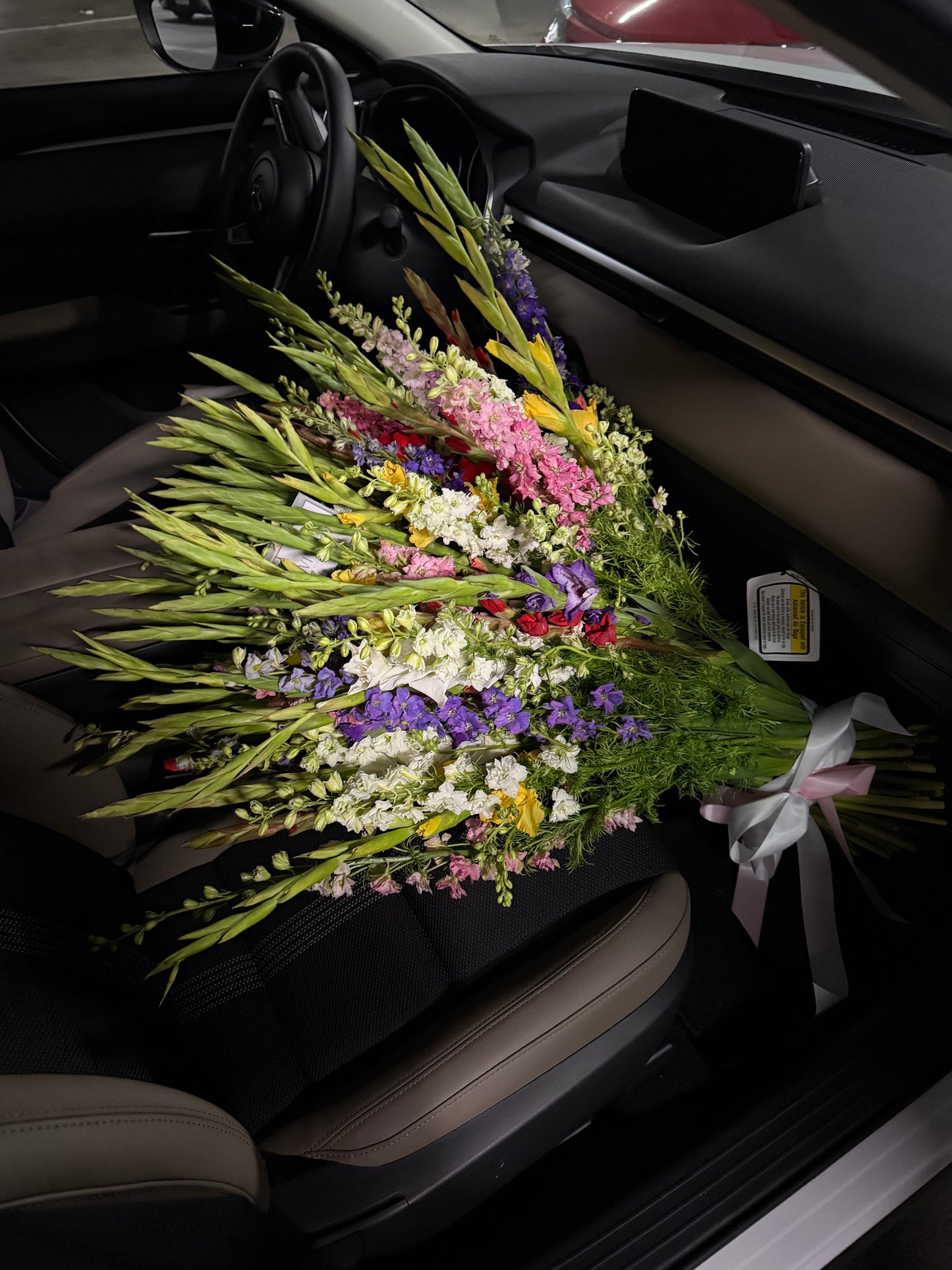 No. 1022 Wild Elegance – Gladiolus & Delphinium Mix